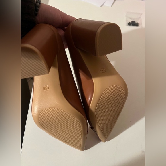 Hingswink Brown Chunky Heel Pumps Pointed Toe 4” Office Heels Size 7 (38) - Picture 6 of 8